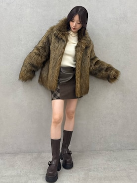 「アイテム（ステンカラーコート）」を使った、MIZUKIさん（レディース・156cm）の秋コーディネート