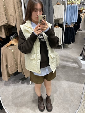 「アイテム（ダウンベスト）」を使った、あいさん（レディース・163cm）の秋コーディネート