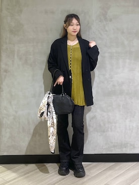 「アイテム（ストール/ショール）」を使った、まなさん（レディース・162cm）の秋コーディネート
