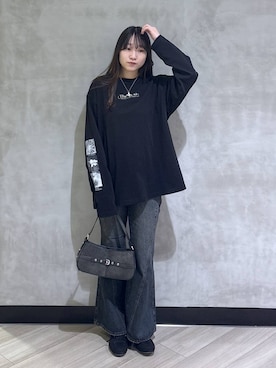 「PAGEBOY（ページボーイ）のスリムレッグフレアデニム【4color/4size】（デニムパンツ、ブラック系）」を使った、まなさん（レディース）の春コーディネート