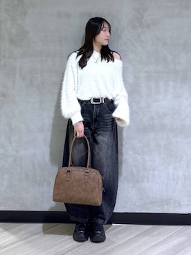 「PBLIM（ページボーイリム）の《UNISEX》スラブブリーチデニム（デニムパンツ）」を使った、まなさん（レディース・162cm）の秋コーディネート