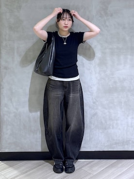 「PBLIM（ページボーイリム）の《UNISEX/３サイズ展開》バルーンデニム / ２WAYボタンで調整可能（デニムパンツ、ブラック系）」を使った、まなさん（レディース）の春コーディネート