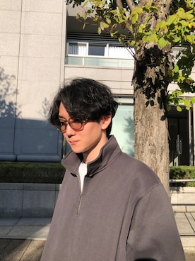 「アイテム（サングラス、グリーン系）」を使った、Zoff Staffさん（メンズ・180cm）の秋コーディネート