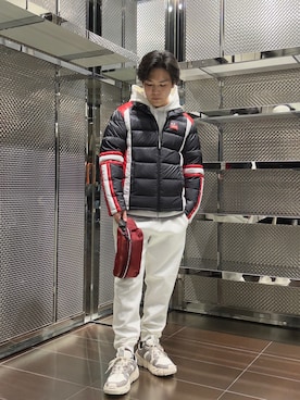 「アイテム（ボディバッグ/ウエストポーチ）」を使った、ABEさん（メンズ・172cm）の冬コーディネート