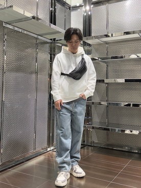 「アイテム（ボディバッグ/ウエストポーチ）」を使った、ABEさん（メンズ・172cm）の冬コーディネート