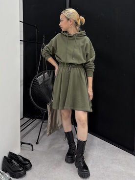 「GEVS.（ジェイヴィス）のアイテム」を使った、ERIKA さん（レディース・157cm）の夏コーディネート