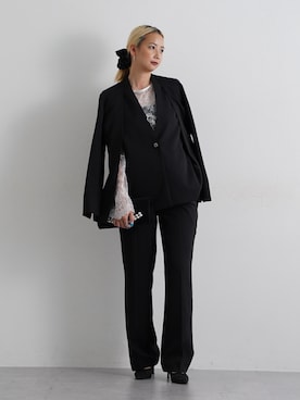 「Callarus（カラルス）のアイテム」を使った、ERIKA さん（レディース・157cm）の秋コーディネート