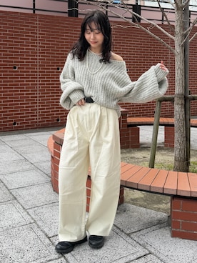 「アイテム（チノパンツ）」を使った、西村唯さん（レディース・160cm）の冬コーディネート