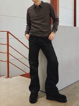 「NVRFRGT（ネヴァーフォーゲット）の別注 COATING FADE TWIST JEANS（デニムパンツ、ブラック系）」を使った、kakeruさん（メンズ・170cm）の秋コーディネート