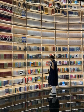 「converse」｜「アイテム（ジャンパースカート）」を使った、ztartwinkleさん（レディース・166cm）の秋コーディネート