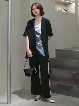 「ILANIS（イラニス）のEase Layered Jacket（ノーカラージャケット、ブラック系）」を使った、MARTEさん（レディース・158cm）の夏コーディネート