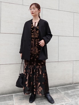 「sahara（サハラ）のFlower Motif Drawstring Bag/フラワーモチーフドローストリングバッグ（ショルダーバッグ、ブラック系）」を使った、MARTEさん（レディース・158cm）の夏コーディネート