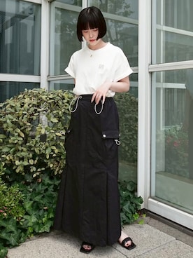 「ILANIS（イラニス）のILANIS Graphic Tee（Tシャツ/カットソー、ホワイト系）」を使った、MARTEさん（レディース・160cm）の夏コーディネート