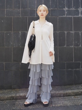 「SYKIA（シキア）の2way Glass Orb Necklace（ネックレス、シルバー系）」を使った、MARTEさん（レディース・160cm）の夏コーディネート