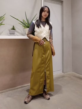 「sahara（サハラ）のMulti Way Jacquard Vest（ベスト、ホワイト系）」を使った、MARTEさん（レディース・157cm）の春コーディネート