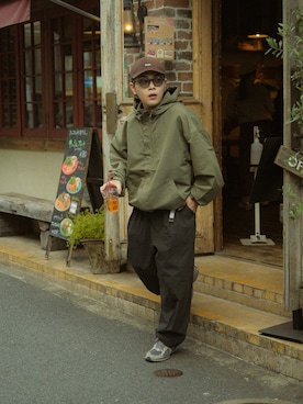 「RUUBON（ルーボン）のアイテム（マウンテンパーカー）」を使った、かやさん（メンズ・168cm）の冬コーディネート