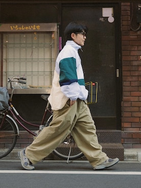 「春服デビュー宣言」｜「アイテム（ナイロンジャケット）」を使った、かやさん（メンズ・168cm）の春コーディネート