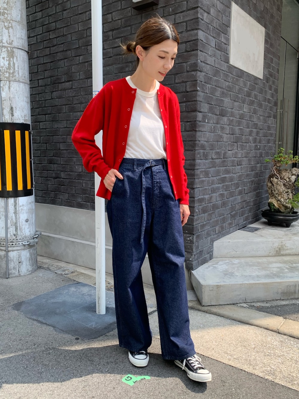 「FORK&SPOONのFORK&SPOON　ミラノリブクルーネックカーディガン（カーディガン/ボレロ、レッド系）」を使った、massayoさん（レディース・167cm）の秋コーディネートの1枚目の写真