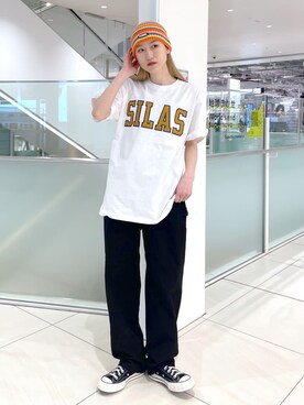 「SILAS（サイラス）のアイテム（Tシャツ/カットソー）」を使った、SILASさん（レディース・158cm）の春コーディネート
