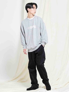 「コーデュロイパンツ」｜「アイテム（セットアップ）」を使った、SILASさん（メンズ・180cm）の秋コーディネート