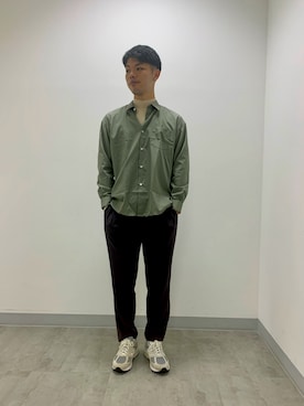 「URBANRESEARCH」｜「アイテム（スラックス）」を使った、Kakeruさん（メンズ・170cm）の秋コーディネート