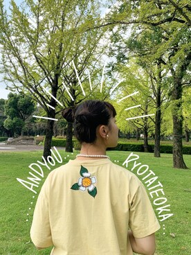 「andyouのアイテム（Tシャツ/カットソー、イエロー系）」を使った、Uismさん（レディース・160cm）の冬コーディネート