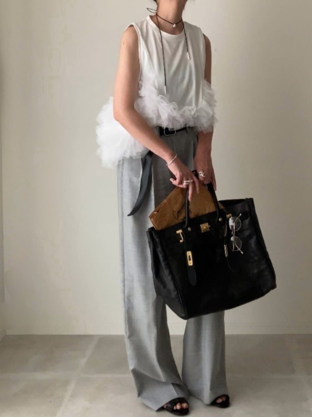 B.｜6のスラックスを使ったコーディネート - WEAR