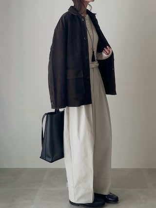「LA PEAU DE GEM(ラポドゥジェム)のエコスエードステッチカバーオール スエードジャケット / 【 LA PEAU DE GEM 】 eco suede stitch cover all(ブルゾン)」を使った、B.さん(レディース・167cm)の秋コーディネート