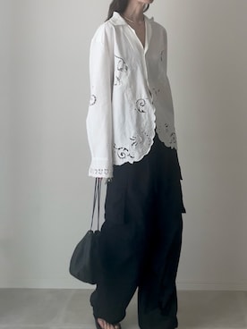 「anuke（アンヌーク）のCutwork Opencollar Shirts（シャツ/ブラウス、ホワイト系）」を使った、B.さん（レディース・167cm）の春コーディネート