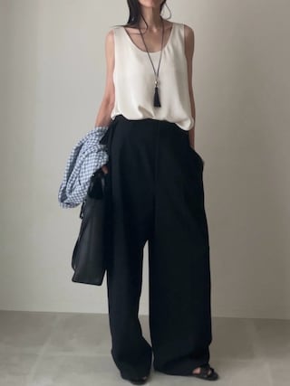 「LOUNGEDRESS（ラウンジドレス）の《ご好評につき新色登場！》2WAYノースリサテンチュニック（シャツ/ブラウス）」を使った、B.さん（レディース・167cm）の夏コーディネート