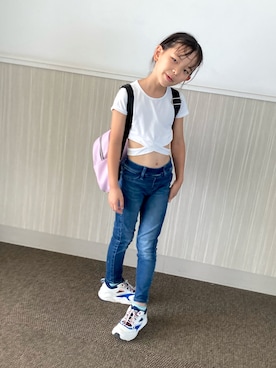 「no brand（ノーブランド）のアイテム（スニーカー）」を使った、すみとゆずさん（キッズ・121cm）の夏コーディネート