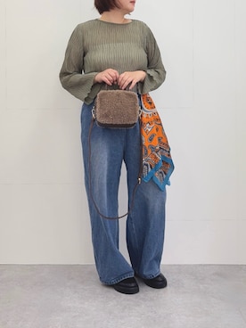 「アイテム（バンダナ/スカーフ）」を使った、sakaiさん（レディース・161cm・30代）の秋コーディネート