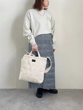 「ベロアスカート」｜「アイテム（スウェット）」を使った、sakaiさん（レディース・161cm）の冬コーディネート