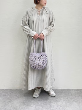 「アイテム（かごバッグ、パープル系）」を使った、sakaiさん（レディース・161cm）の春コーディネート