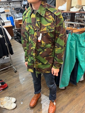 「アイテム（ミリタリージャケット）」を使った、カムさん（メンズ・177cm）の春コーディネート