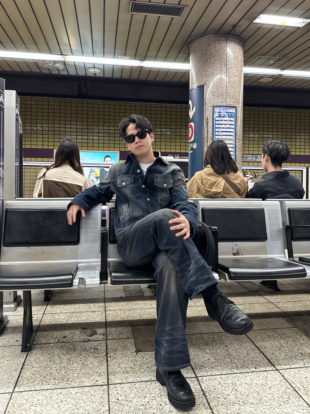 「マイベストコーデ2024、デニムコーデ、デニムジャケット、デニムパンツ、デニムオンデニム、AcneStudios、GUIDI、オトナカジュアル、カジュアルコーデ」｜「Acne Studiosのアイテム（デニムジャケット、ブルー系）」を使った、RYONさん（メンズ・168cm）の冬コーディネートの1枚目の写真
