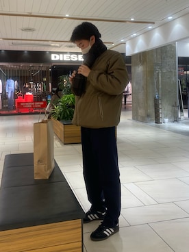 「Champion（チャンピオン）のアイテム（ジャケット/アウター）」を使った、Ryoさん（メンズ・175cm）の冬コーディネート