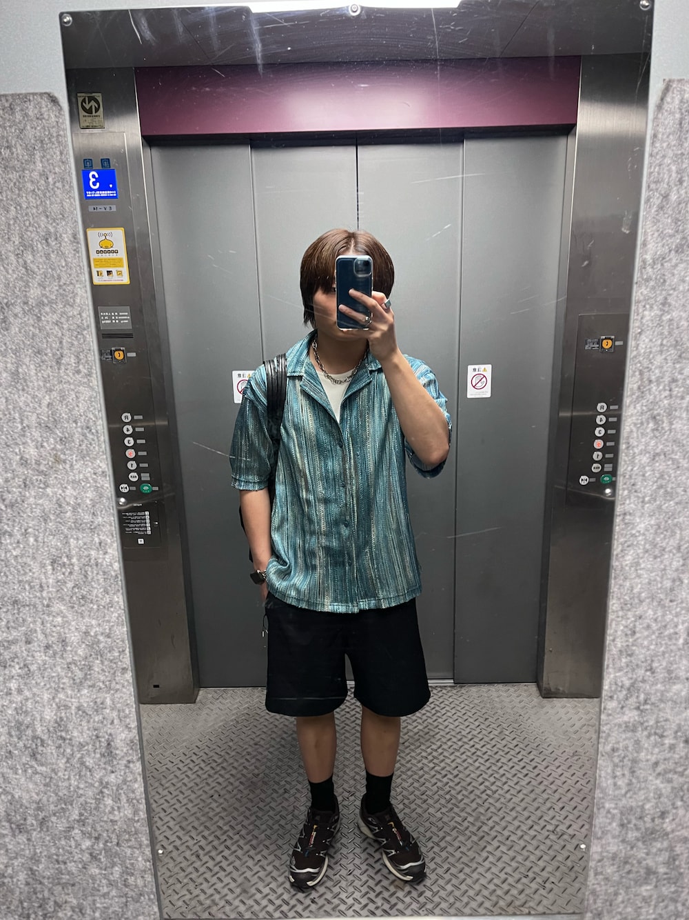 「柄シャツ、夏コーデ、シンプルスタイル、初夏コーデ、メンズファッション、大人コーデ、お洒落さんとつながりたい、スニーカーコーデ、オトナカジュアル、スポーツミックス、ラフ、ハーフパンツ、お出かけコーデ、シャツスタイル、BAYFLOW(BAYFLOW)」｜「BAYFLOWの柄レースオープンカラー半袖シャツ（シャツ/ブラウス、グリーン系）」を使った、ゆーーーとさん（メンズ・173cm）の夏コーディネートの1枚目の写真