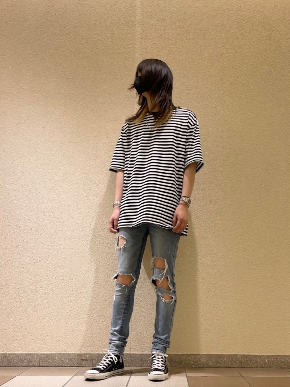「TAKAHIROMIYASHITA The SoloIst. 、ksubi、converse、90sconvers、USA、Cippy Crazy Horse、HERMES、ボーダー、スニーカー」｜「TAKAHIROMIYASHITATheSoloIst.のアイテム（Tシャツ/カットソー、その他）」を使った、こうすけ。さん（メンズ・184cm）の夏コーディネートの1枚目の写真