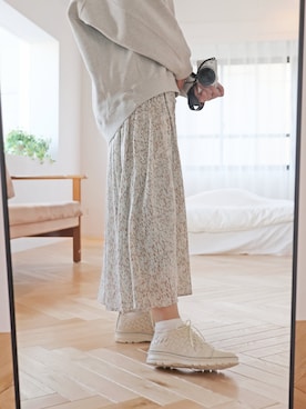 「レザースニーカー」｜MODE KAORIさん（レディース・163cm）の春コーディネート