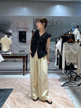 「CAPRICIEUX LE'MAGE（カプリシューレマージュ）の【累計3万本！新色イエロー・チャコールグレー】2タックワイドパンツ（その他パンツ、イエロー系）」を使った、yuppy_lemage🍊さん（レディース・160cm）の夏コーディネート