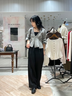 「CAPRICIEUX LE'MAGE（カプリシューレマージュ）のカーブラインワイドショルダー（ショルダーバッグ、ブラック系）」を使った、yuppy_lemage🍊さん（レディース・160cm）の秋コーディネート