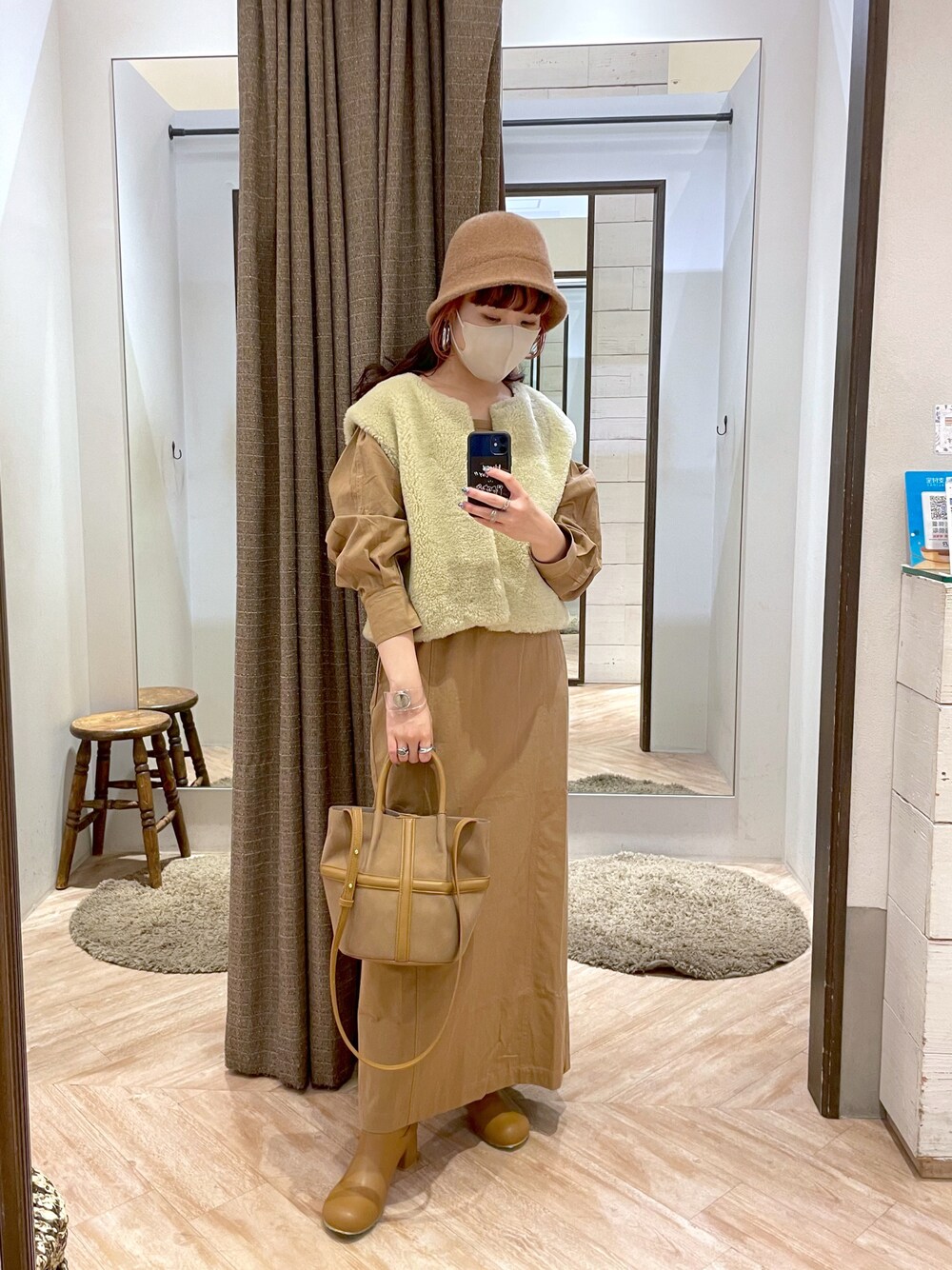 CAPRICIEUX LE'MAGE（カプリシューレマージュ）の「ムートンコンパクト