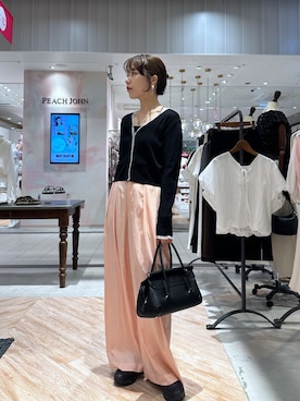 「CAPRICIEUX LE'MAGE（カプリシューレマージュ）の【接触冷感/UV加工】チュールトリミングカーディガン（カーディガン/ボレロ、ブラック系）」を使った、yuppy_lemage🍊さん（レディース・160cm）の夏コーディネート