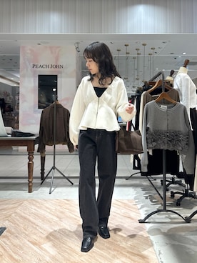 「CAPRICIEUX LE'MAGE（カプリシューレマージュ）のダンボールペプラムトップス（Tシャツ/カットソー、ホワイト系）」を使った、yuppy_lemage🍊さん（レディース・160cm）の秋コーディネート
