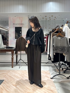 「CAPRICIEUX LE'MAGE（カプリシューレマージュ）の【母の日/Ghana×LE'MAGE限定色ブラウン】チェーンギャザーポーチバッグ（ショルダーバッグ、ホワイト系）」を使った、yuppy_lemage🍊さん（レディース・160cm）の秋コーディネート