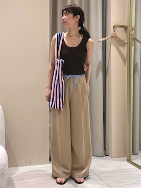 「アイテム（トートバッグ）」を使った、SAYAKAさん（レディース・165cm）の秋コーディネート