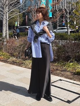 「Rouge vif Anna（ルージュヴィフアンナ）のコットンマルチストライプビッグシャツ（シャツ/ブラウス、ブルー系）」を使った、SAYAKAさん（レディース・165cm）の春コーディネート