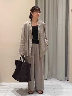 「Rouge vif（ルージュヴィフ）の【セットアップ対応】キュプラフィブリル ワイドパンツ（その他パンツ、ベージュ系）」を使った、SAYAKAさん（レディース・165cm）の夏コーディネート
