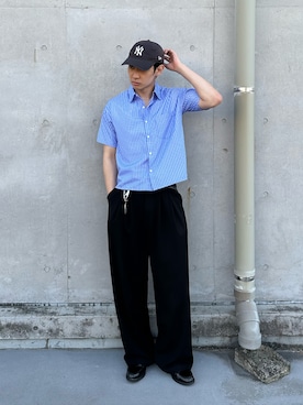「Regen Glanz（レーゲングランツ）のアイテム（シャツ/ブラウス、ブルー系）」を使った、taichiさん（メンズ・185cm）の春コーディネート